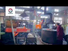 फ़ैक्टरी में पानी के पंप और तेल के पंप की उत्पादन प्रक्रिया और ऑन-साइट।