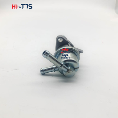 16285-52030 16241-52030 16241-52032 ईंधन पंप इंजन V1305 V1505 D1105 खुदाई ट्रैक्टर