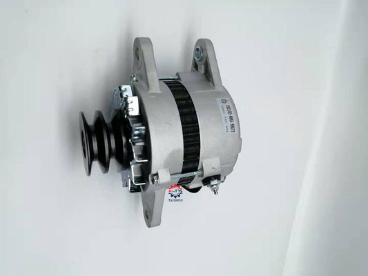 अच्छा दाम EX200-6 6BG1 E320D 8970466950 खुदाई इंजन के पुर्जे 24V अल्टरनेटर 40A 60A ऑनलाइन